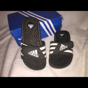 KIDS ADIDAS SANDALS